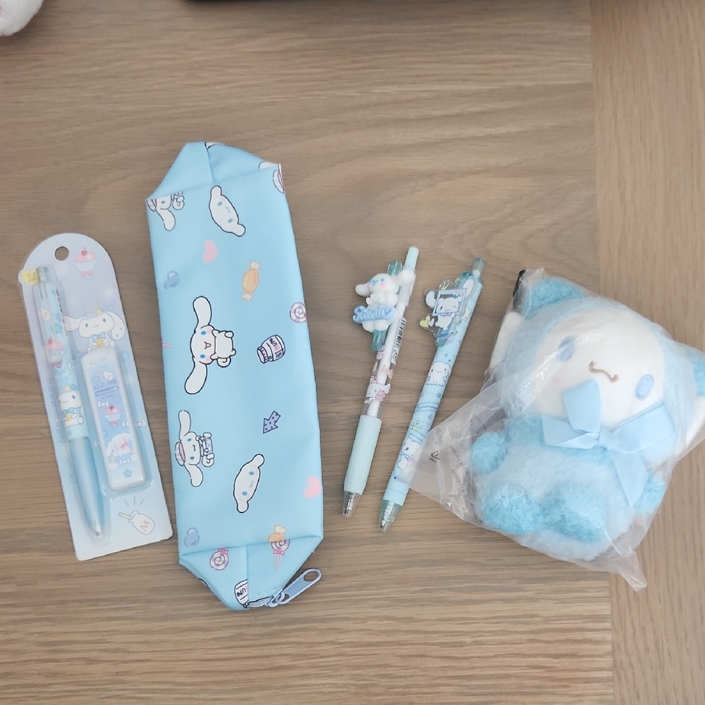 Cute Blue Cinnamaroll Stationery Set with Plush!